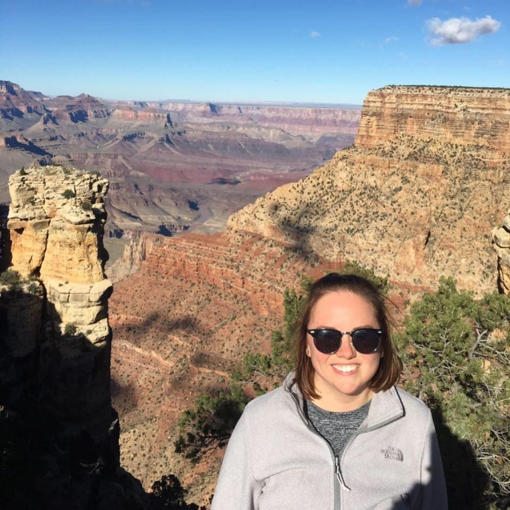 Meet your Posher, Breanne🙃